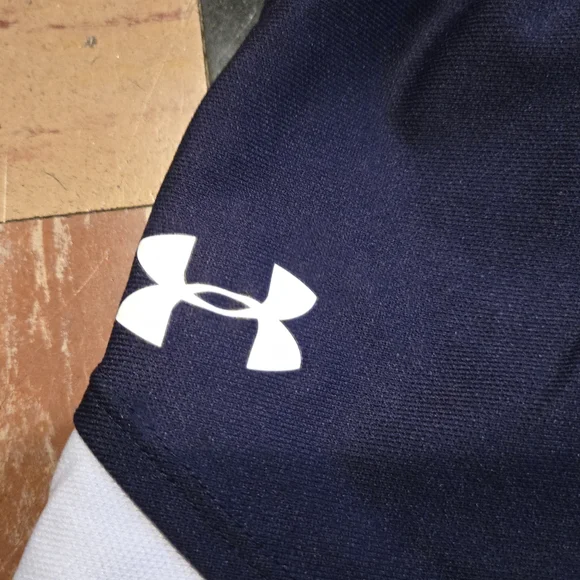 Under Armour Dark Blue Performance Shorts Misses Size XS like New - Picture 2 of 5